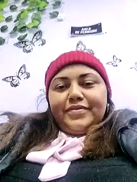 Snapshot of la_beba20 chatting on January 6, 9:29 pm la beba20 online show from January 6, 9:29 pm