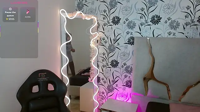 Joselyn tay online show from December 16, 11:48 am