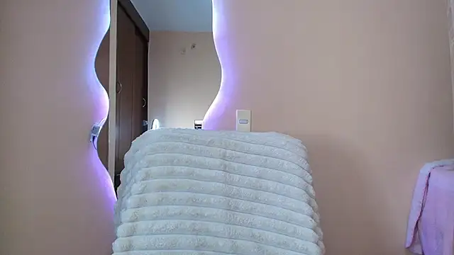 catte jensen online show from November 16, 3:56 am