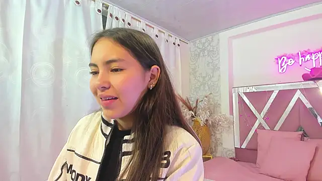 ISABELA TAY online show from December 15, 11:36 am