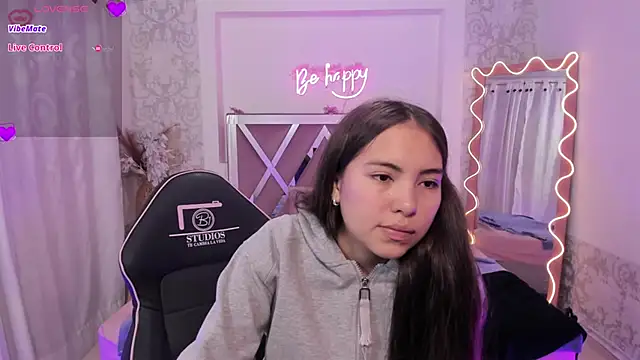 ISABELA TAY online show from February 4, 11:38 am