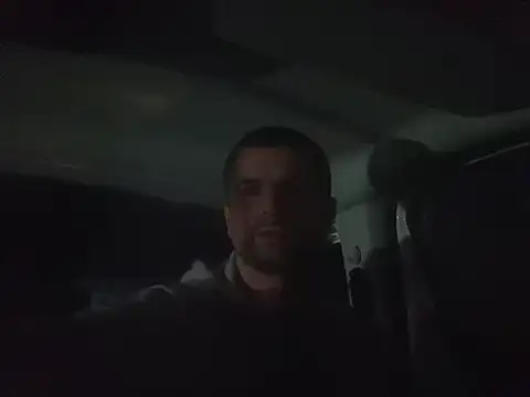 Snapshot of TwardyKierowca chatting on November 21, 9:02 pm TwardyKierowca online show from November 21, 9:02 pm