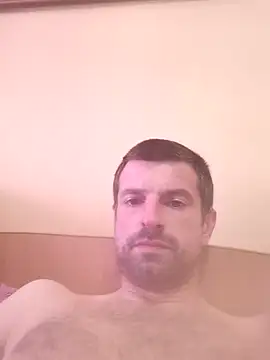 Snapshot of TwardyKierowca chatting on April 11, 7:45 am TwardyKierowca online show from April 11, 7:45 am