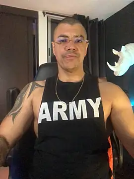 Snapshot of Zed_ferrer chatting on December 2, 9:03 am Zed ferrer online show from December 2, 9:03 am