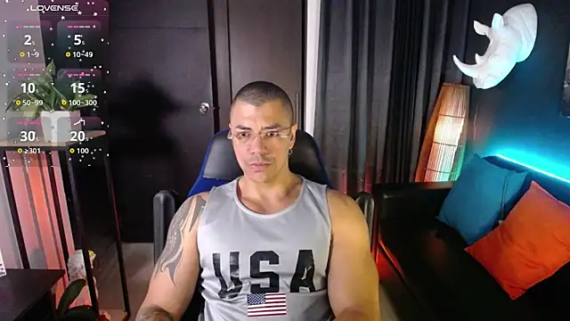 Snapshot of Zed_ferrer chatting on June 4, 9:59 am Zed ferrer online show from June 4, 9:59 am
