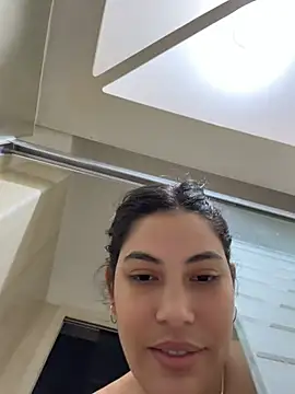 Snapshot of Anna_Bitch_Disgusting chatting on June 19, 1:43 am Anna Bitch Disgusting online show from June 19, 1:43 am