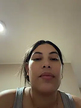Snapshot of Anna_Bitch_Disgusting chatting on July 4, 4:07 am Anna Bitch Disgusting online show from July 4, 4:07 am