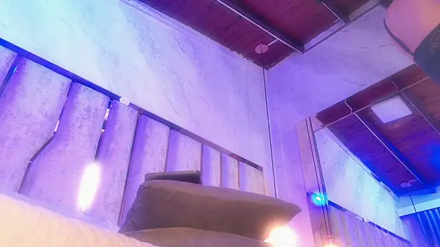 Caroline palmerr online show from January 7, 3:09 am