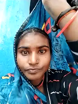 Big Lovexx online show from January 14, 9:15 am