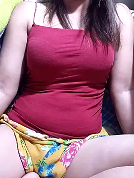 Snapshot of Lyly_sexyy chatting on December 21, 12:18 am Lyly sexyy online show from December 21, 12:18 am