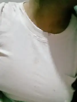 Snapshot of Micky_baby chatting on July 15, 5:51 pm Micky baby online show from July 15, 5:51 pm