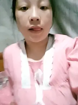 Snapshot of Micky_baby chatting on August 2, 12:20 am Micky baby online show from August 2, 12:20 am
