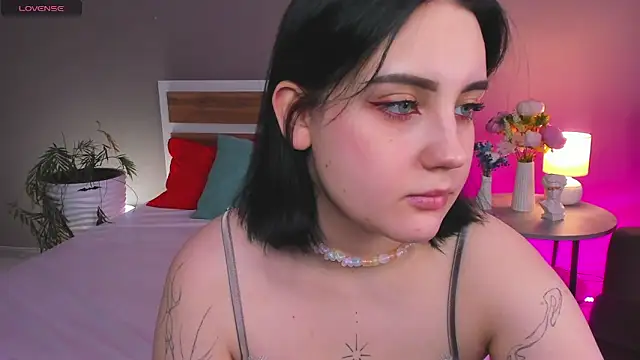 hey tessa online show from February 1, 6:06 pm