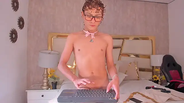 JacobRusso online show from July 18, 6:34 pm