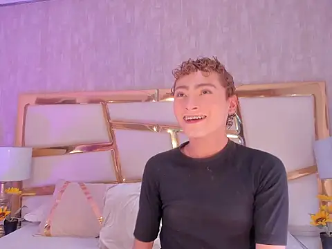 JacobRusso online show from August 2, 9:24 pm