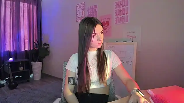 Snapshot of luna_lust_212 chatting on March 31, 4:35 am luna lust 212 online show from March 31, 4:35 am