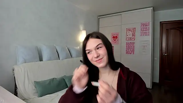 Snapshot of luna_lust_212 chatting on April 12, 4:28 am luna lust 212 online show from April 12, 4:28 am