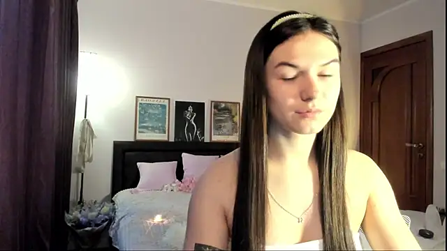 luna lust 212 online show from June 27, 3:39 pm