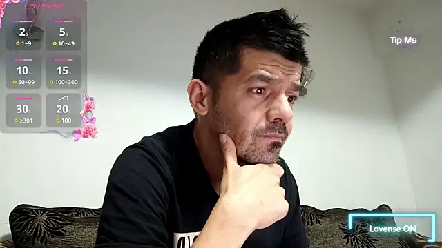 Snapshot of Dale_E chatting on January 27, 2:10 am Dale E online show from January 27, 2:10 am