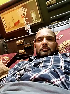 CreamyLetter4 online show from December 16, 6:35 pm