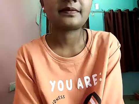 Snapshot of Riyya_00 chatting on November 15, 12:13 pm Riyya 00 online show from November 15, 12:13 pm