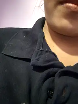 Snapshot of Sorkarmankhin chatting on December 2, 5:57 am Sorkarmankhin online show from December 2, 5:57 am