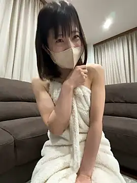 mayumichan13 online show from April 11, 8:24 pm