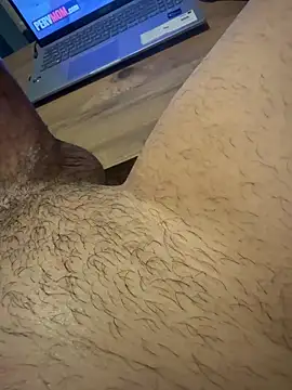 Snapshot of bigfatbro9 chatting on November 19, 5:13 pm bigfatbro9 online show from November 19, 5:13 pm