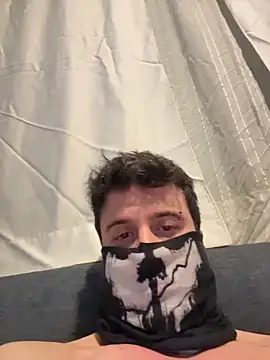 Snapshot of bigfatbro9 chatting on February 28, 12:33 am bigfatbro9 online show from February 28, 12:33 am