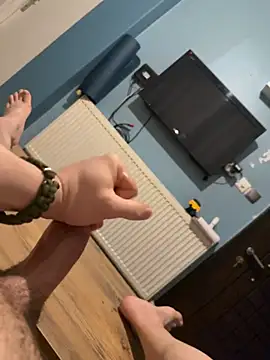 Snapshot of bigfatbro9 chatting on March 19, 1:09 am bigfatbro9 online show from March 19, 1:09 am