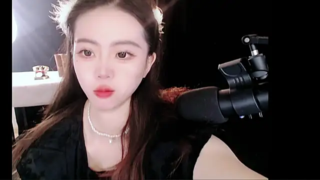 Snapshot of nannanbaby002 chatting on November 13, 12:15 pm nannanbaby002 online show from November 13, 12:15 pm