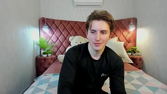 MarkYeti online show from March 18, 7:28 pm