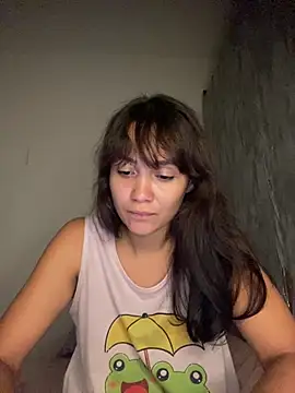 Snapshot of carolsapequinha chatting on June 1, 3:41 am carolsapequinha online show from June 1, 3:41 am