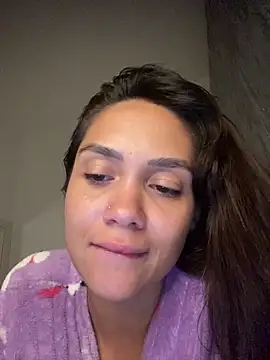Snapshot of carolsapequinha chatting on June 4, 7:36 am carolsapequinha online show from June 4, 7:36 am