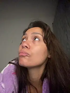 Snapshot of carolsapequinha chatting on June 26, 5:39 pm carolsapequinha online show from June 26, 5:39 pm