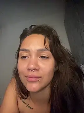 Snapshot of carolsapequinha chatting on July 1, 3:56 pm carolsapequinha online show from July 1, 3:56 pm