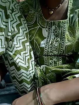 Snapshot of beutiful_hot chatting on June 26, 9:57 am beutiful hot online show from June 26, 9:57 am