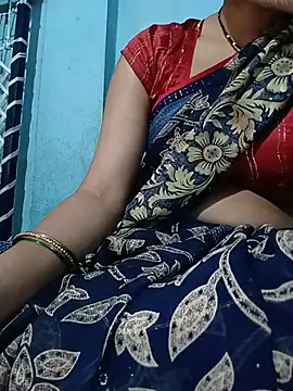 Snapshot of beutiful_hot chatting on July 4, 5:24 am beutiful hot online show from July 4, 5:24 am