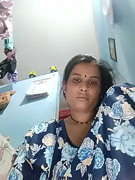 Snapshot of beutiful_hot chatting on July 28, 6:42 pm beutiful hot online show from July 28, 6:42 pm