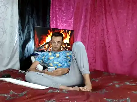 Snapshot of FANTASYBOYS11 chatting on November 16, 9:15 am FANTASYBOYS11 online show from November 16, 9:15 am