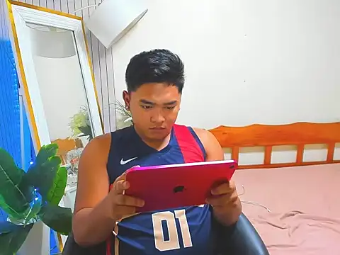 Snapshot of SandraXxHornball chatting on November 14, 8:02 am SandraXxHornball online show from November 14, 8:02 am