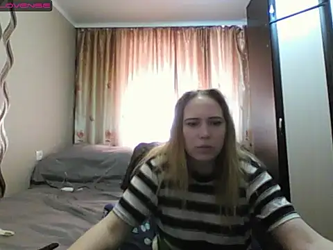 JenniDeep online show from March 31, 7:42 am
