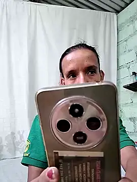 SindyHans online show from November 26, 1:01 pm