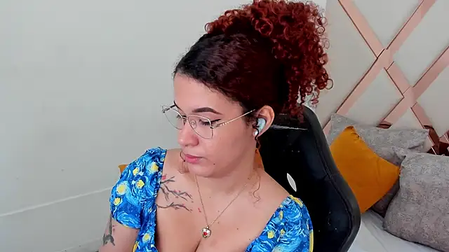 avrilwaynee online show from March 3, 12:00 pm