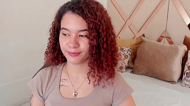 avrilwaynee online show from March 17, 12:19 pm