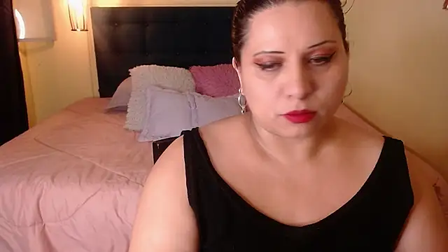 Snapshot of Catalinajane1 chatting on August 1, 12:04 pm Catalinajane1 online show from August 1, 12:04 pm