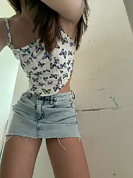 Snapshot of ginny_ross chatting on June 13, 2:59 pm ginny ross online show from June 13, 2:59 pm
