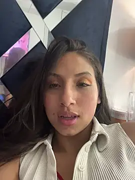 Paulett Smith online show from March 11, 11:44 pm