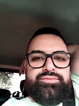 julianlondo111 online show from March 30, 8:54 pm