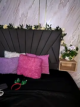 Luna Scarllet online show from November 27, 4:14 am